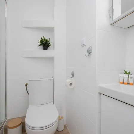 Komfortowy Apartament W Warszawie Z Dwiema Sypialniami Blisko Rzeki By Rent Like Home Варшава Екстер'єр фото